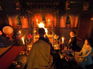 炎の秘法：護摩祈祷と豪華精進料理